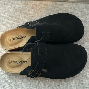 Black Women's Suede Clogs Adjustable Buckle Slip